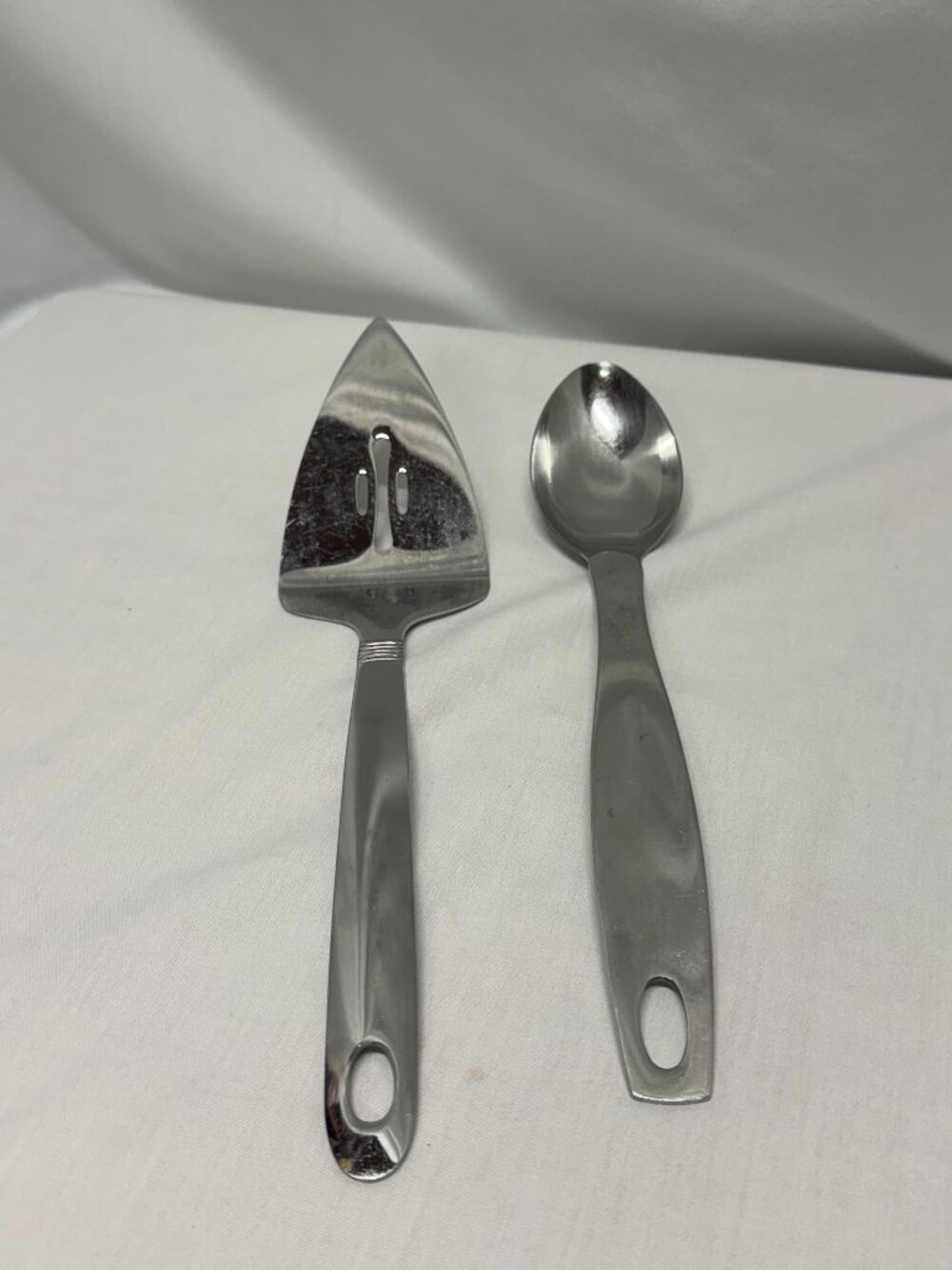 Vintage Oneida Stainless Steel Serving Utensils Pie Server Casserole Spoon